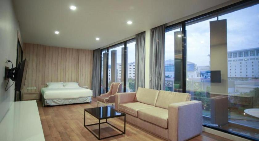 Holiday Poipet Exterior foto