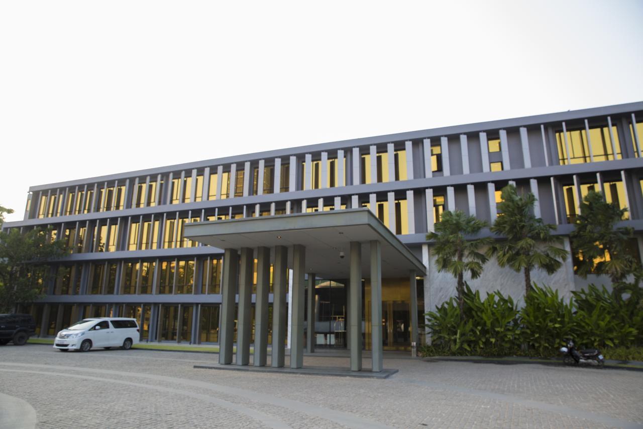 Holiday Poipet Exterior foto